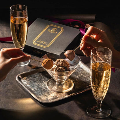 お歳暮 冬ギフト ゴディバ（GODIVA）レジェンデール トリュフ（12粒入）チョコレート（クリスマス ギフト スイーツ プレゼント）